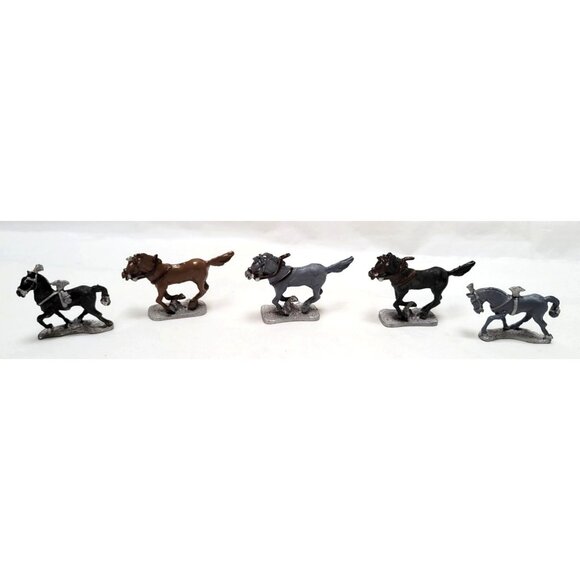 Vintage Lot of 5 Heritage Models Late Byzantine Metal Cavalry Horse Mini Figs - Picture 1 of 7